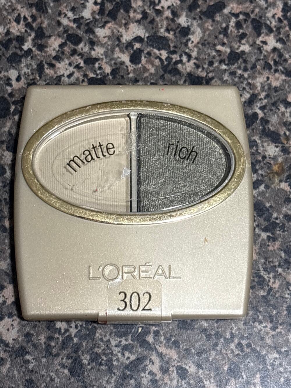 L'Oreal Wear Infinite Eye Shadow Duo| 302 SOFT FERN